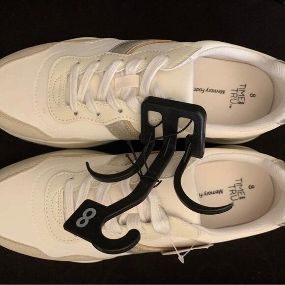 Ladies size 8 court sneakers - Picture 1 of 8